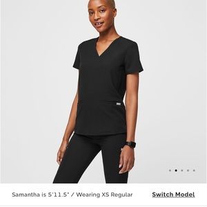 FIGS Casma Three-Pocket Scrub Top